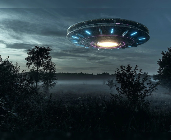 США звинуватили у використанні інопланетних технологій для шпигунства